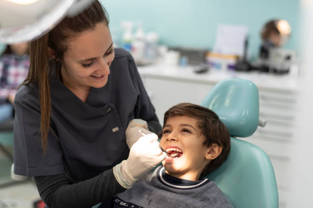 Best Dentist for Tooth Abscess  in Fort Bliss, TX